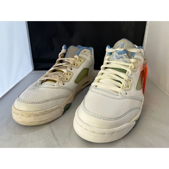 WMNS AIR JORDAN 5 RETRO LOW - 314337 141 Women's size 8 **Like New** - Picture 4 of 9